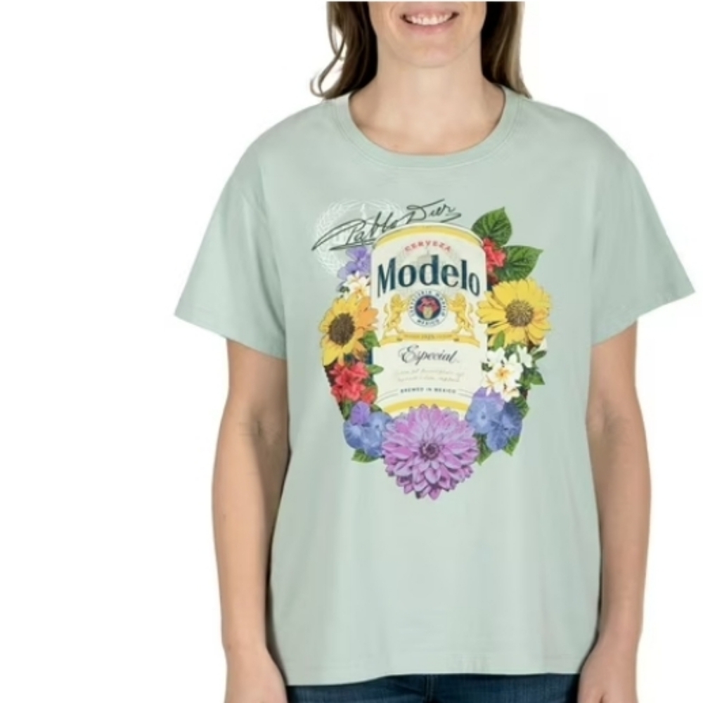 Modelo Women's Mint Green Floral Logo Tee Size Large New